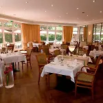 מלון Achat Walldorf 4*