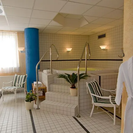 Achat Walldorf Hotel