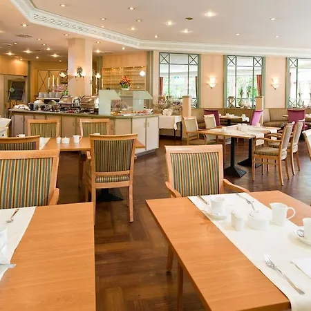 Hotel Achat Walldorf 4*