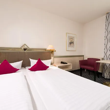 Achat Walldorf 4* Райлинген