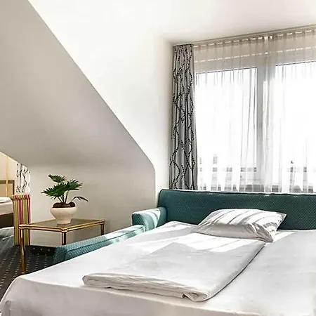 فندق Achat Walldorf 4*