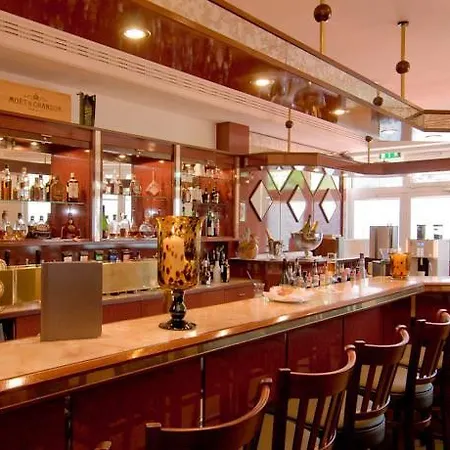 Achat Walldorf Hotel