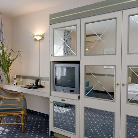 Achat Walldorf 4*