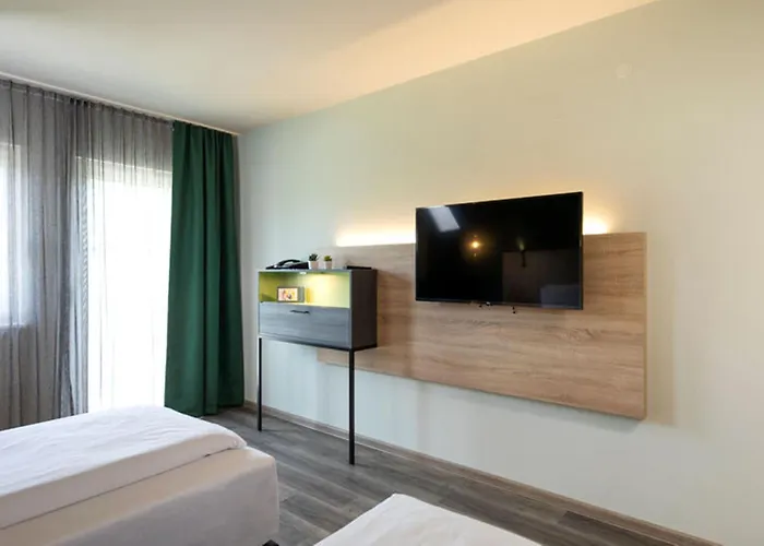 Achat Walldorf فندق Reilingen