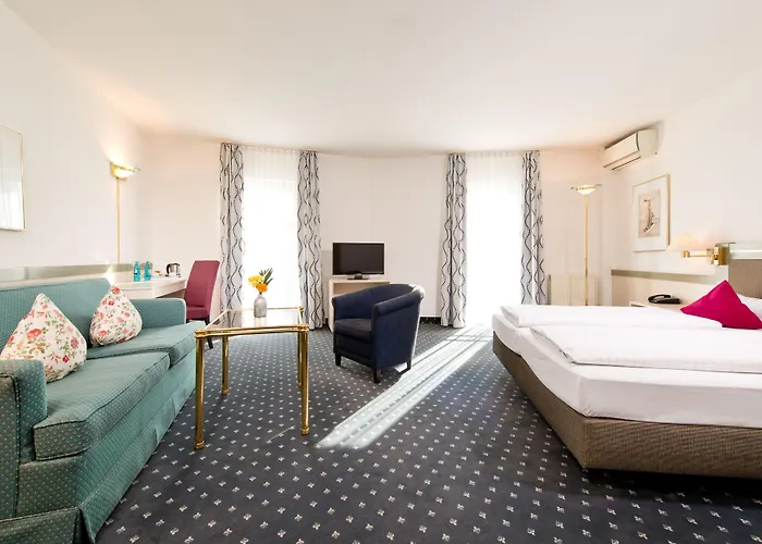 فندق Achat Walldorf 4*